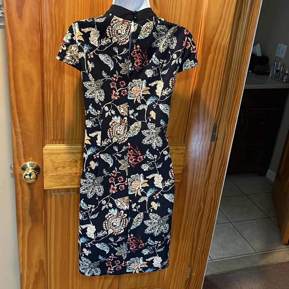 Pretty Roz & Ali Dress - Picture 4 of 7